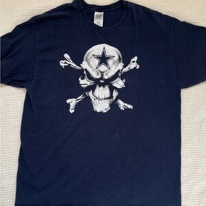 Gildan Dark Blue Skull and Crossbones Dallas Cowboys Tee